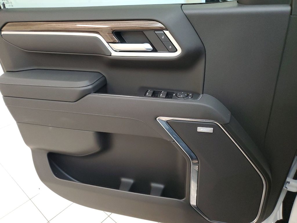 Thumbnail: 2026 Chevrolet Silverado 1500 - 23