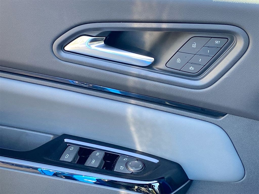 Thumbnail: 2025 Honda Prologue - 29