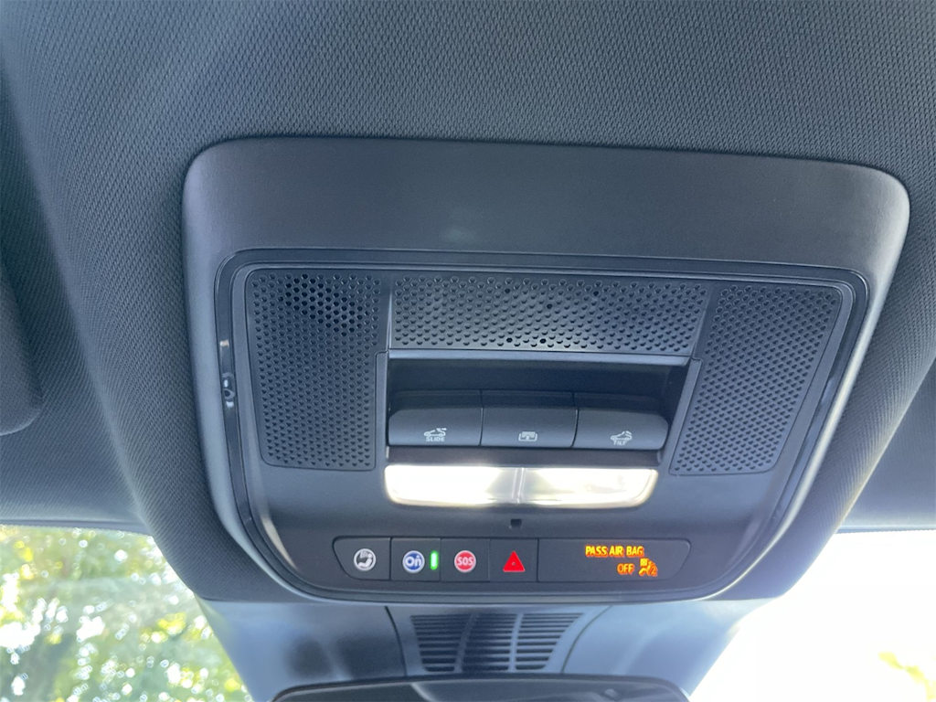 Thumbnail: 2025 Honda Prologue - 29