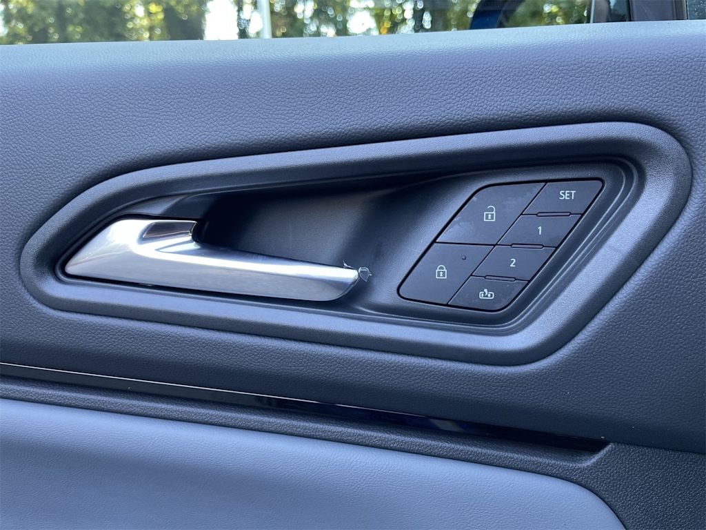 Thumbnail: 2025 Honda Prologue - 27