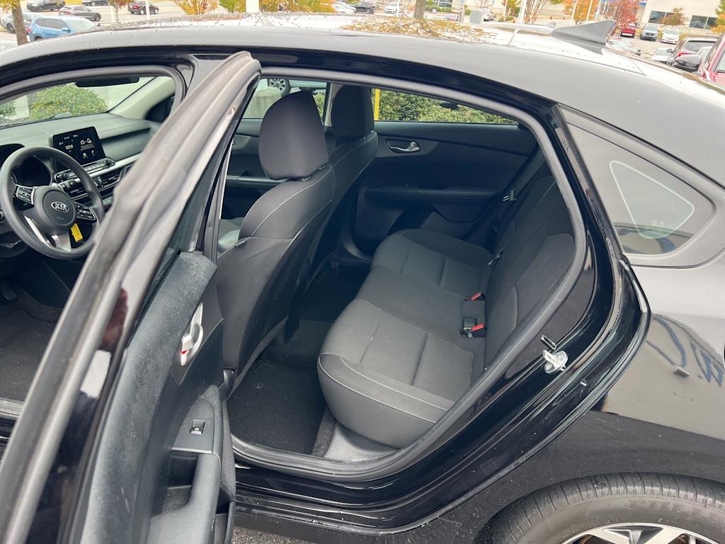 Thumbnail: 2019 Kia Forte - 9