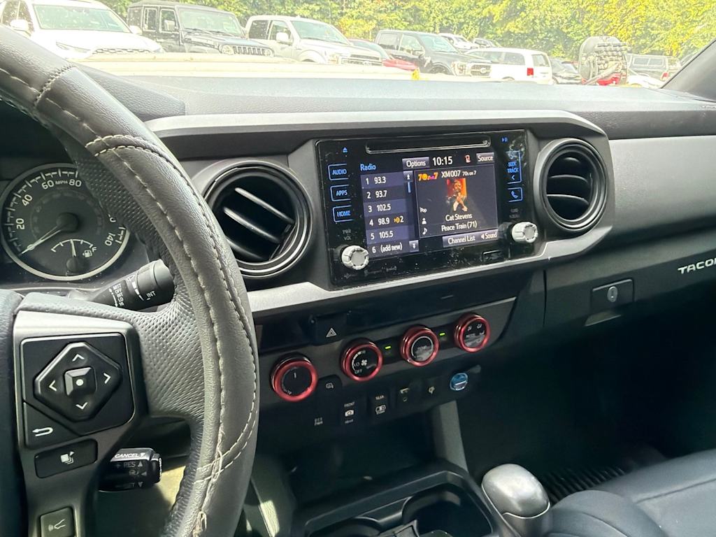 Thumbnail: 2018 Toyota Tacoma - 9
