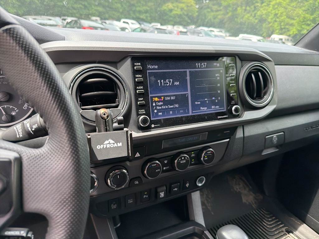 Thumbnail: 2021 Toyota Tacoma - 9