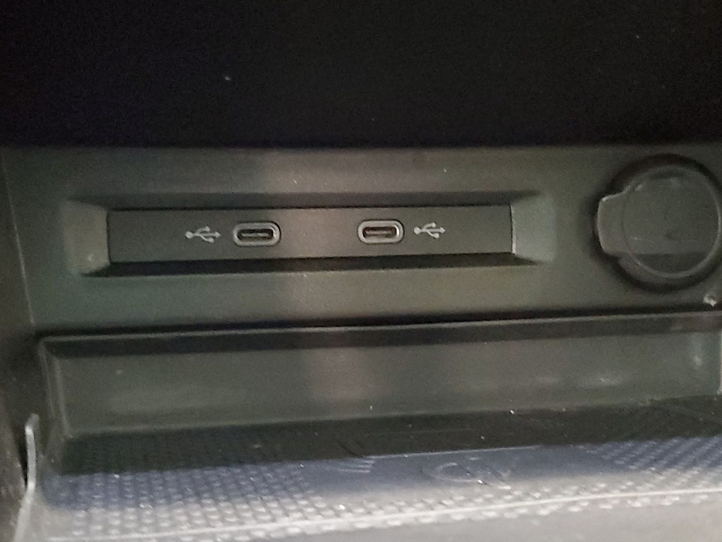 Thumbnail: 2022 Volkswagen Tiguan - 5