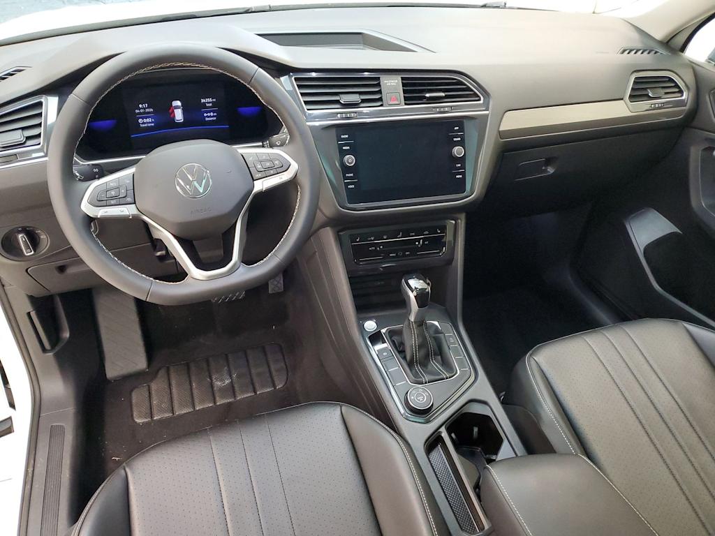 Thumbnail: 2022 Volkswagen Tiguan - 7