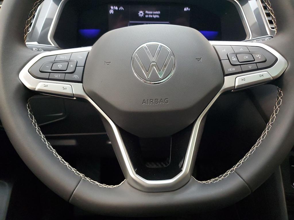 Thumbnail: 2022 Volkswagen Tiguan - 19