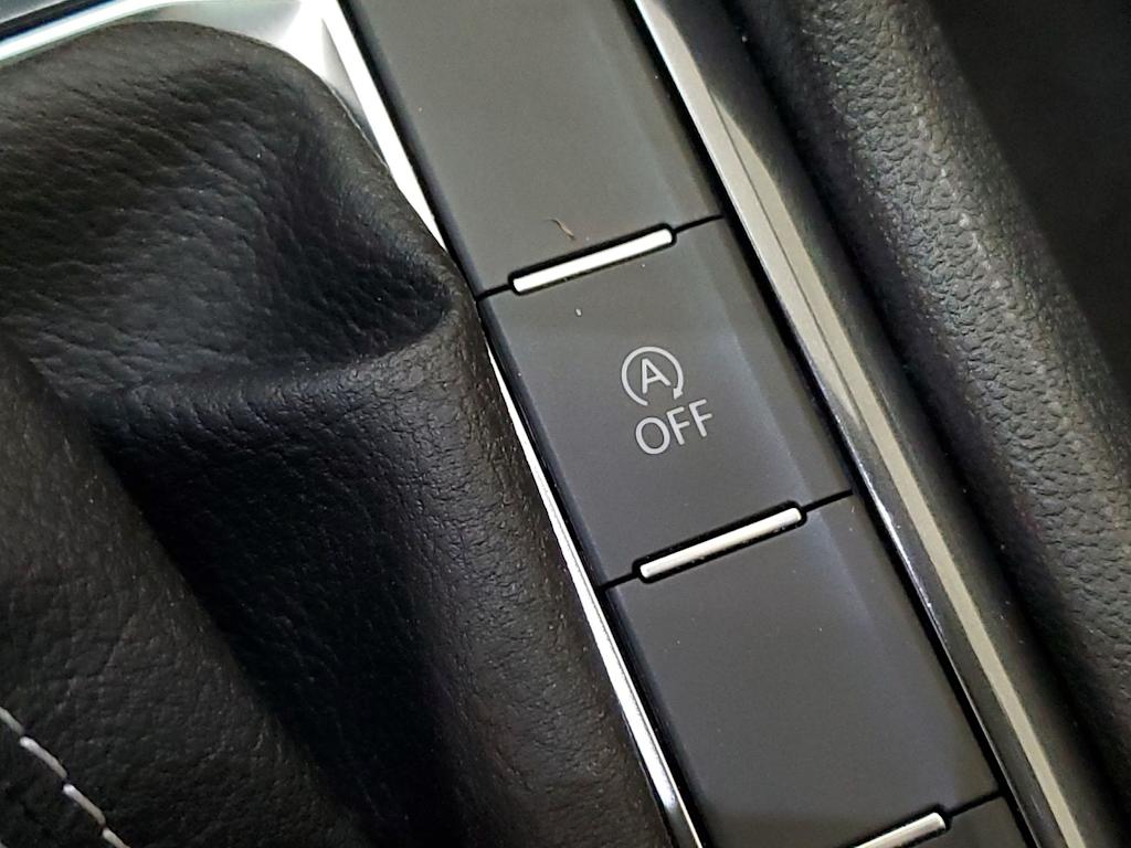 Thumbnail: 2022 Volkswagen Tiguan - 31