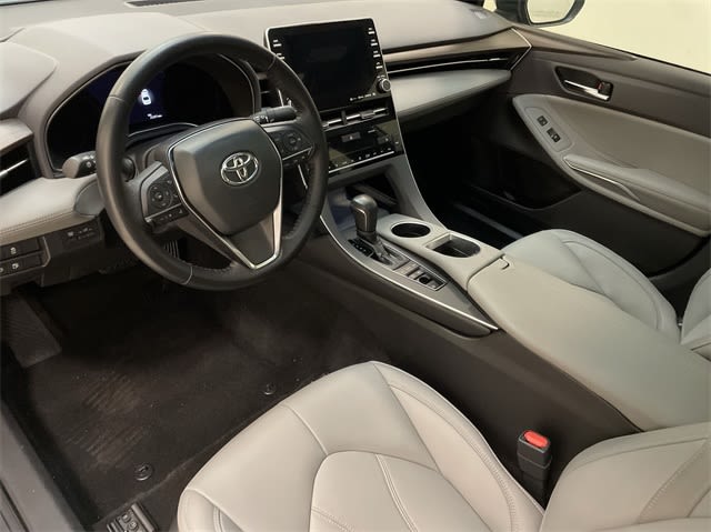 2020 Toyota Avalon XLE 2