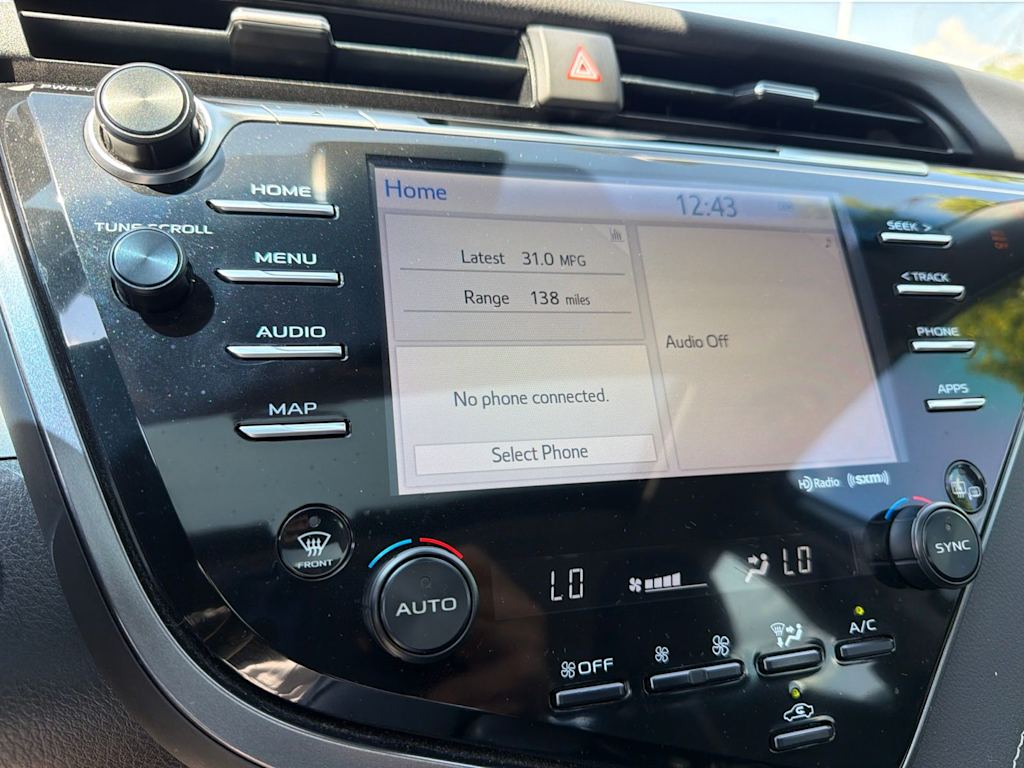 Thumbnail: 2019 Toyota Camry - 8