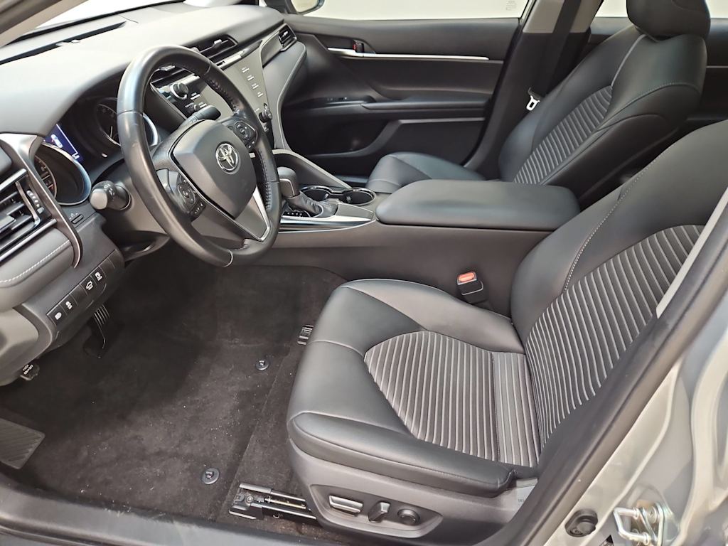 Thumbnail: 2019 Toyota Camry - 8