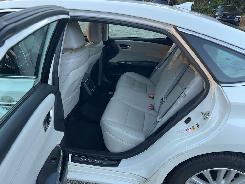 Thumbnail: 2014 Toyota Avalon - 7