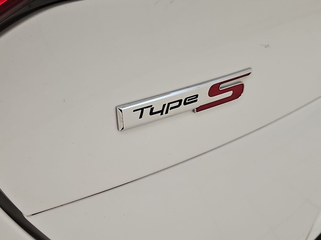 Thumbnail: 2024 Acura ZDX - 5