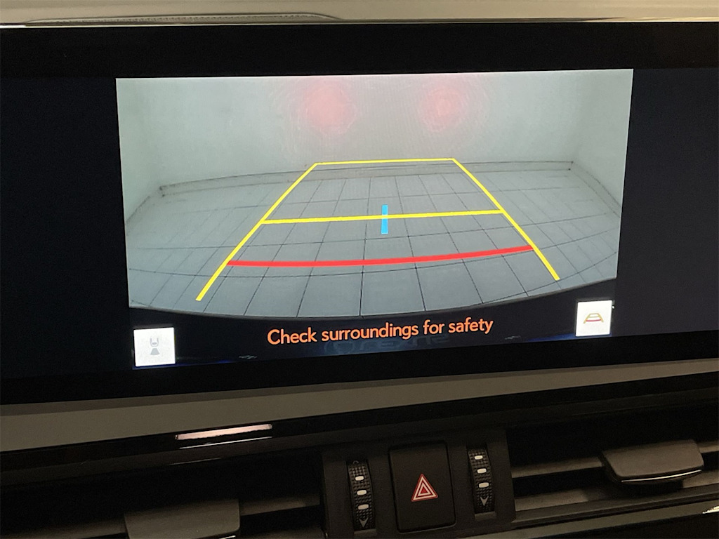 Thumbnail: 2025 Lexus ES - 10