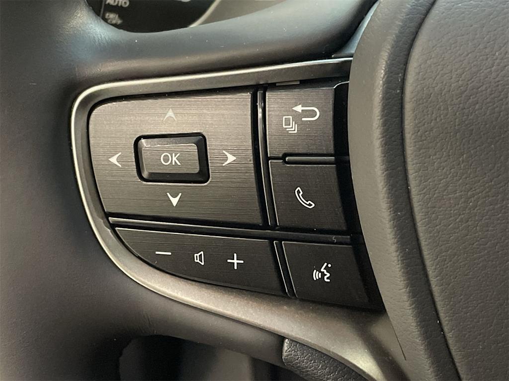 Thumbnail: 2025 Lexus ES - 20