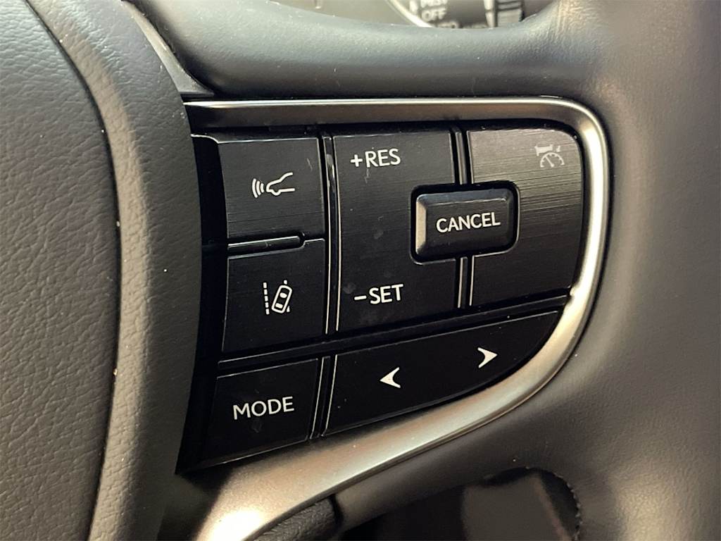 Thumbnail: 2025 Lexus ES - 21