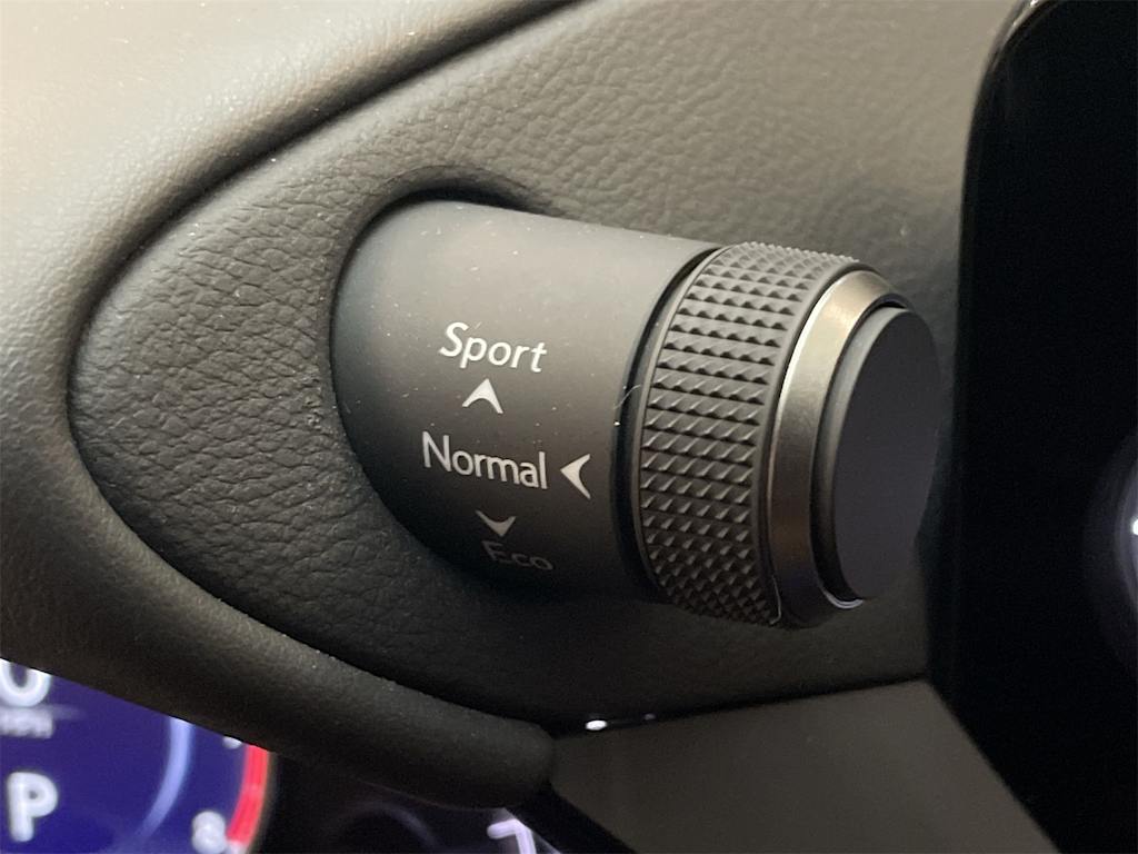 Thumbnail: 2025 Lexus ES - 35