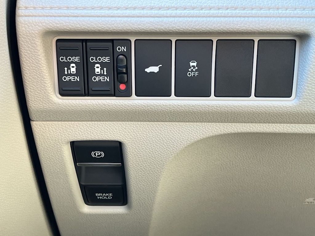 Thumbnail: 2026 Honda Odyssey - 24