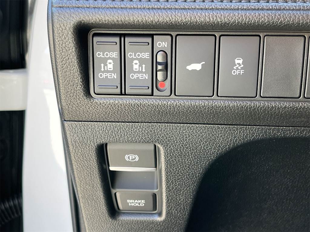 Thumbnail: 2026 Honda Odyssey - 24