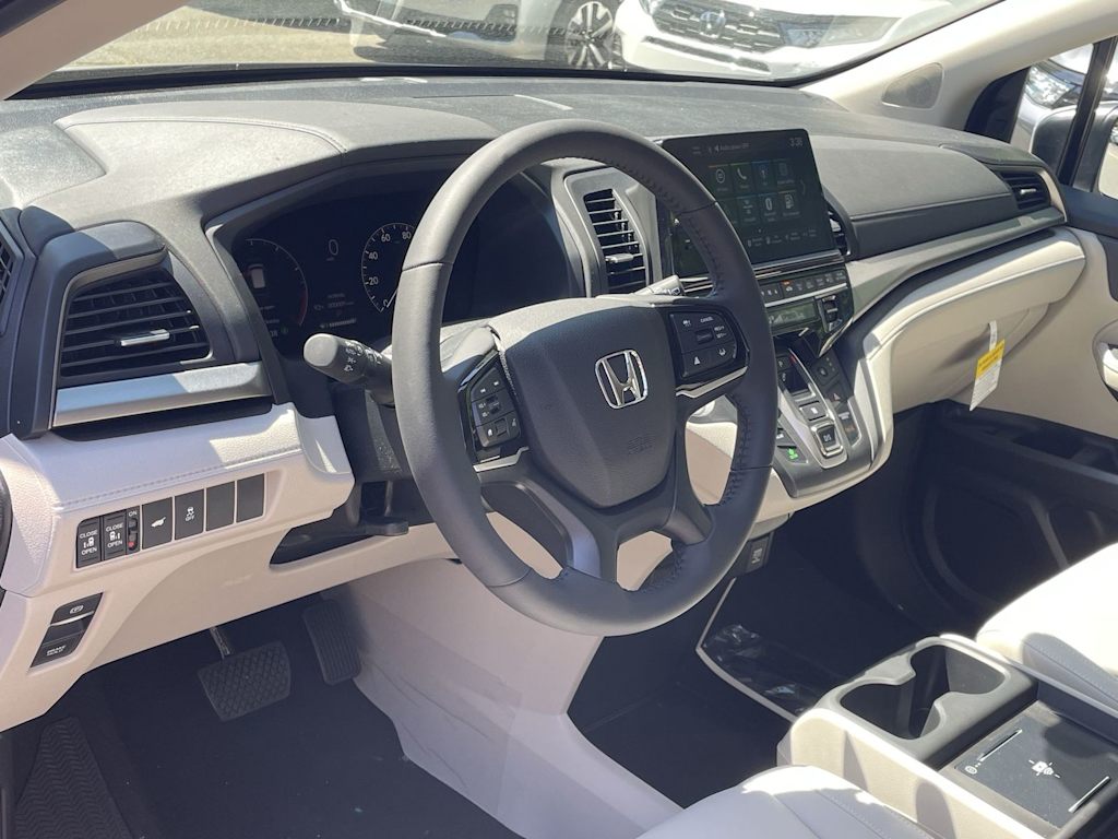 Thumbnail: 2026 Honda Odyssey - 8