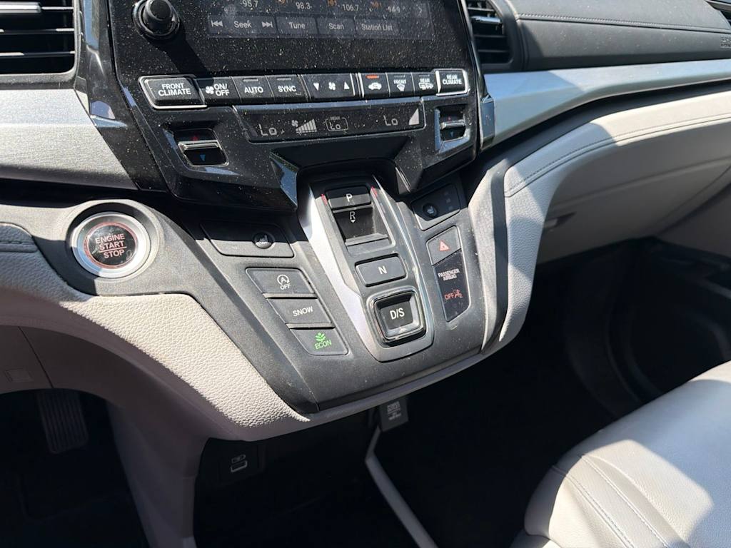Thumbnail: 2023 Honda Odyssey - 10