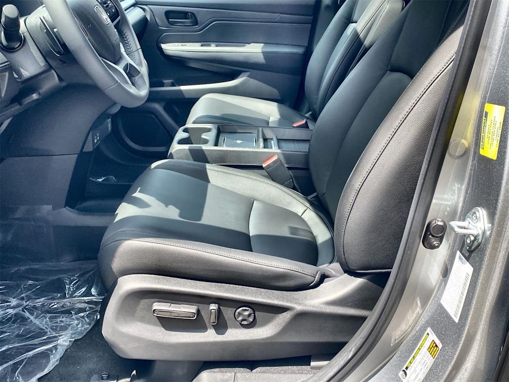 Thumbnail: 2026 Honda Odyssey - 9