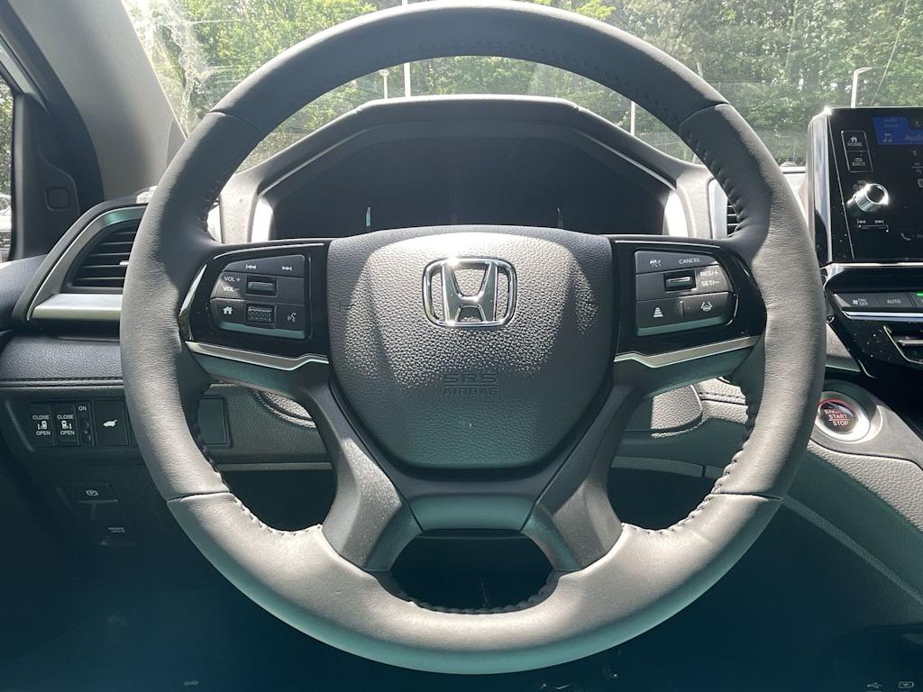 Thumbnail: 2026 Honda Odyssey - 10