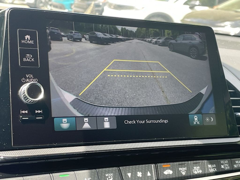 Thumbnail: 2026 Honda Odyssey - 17