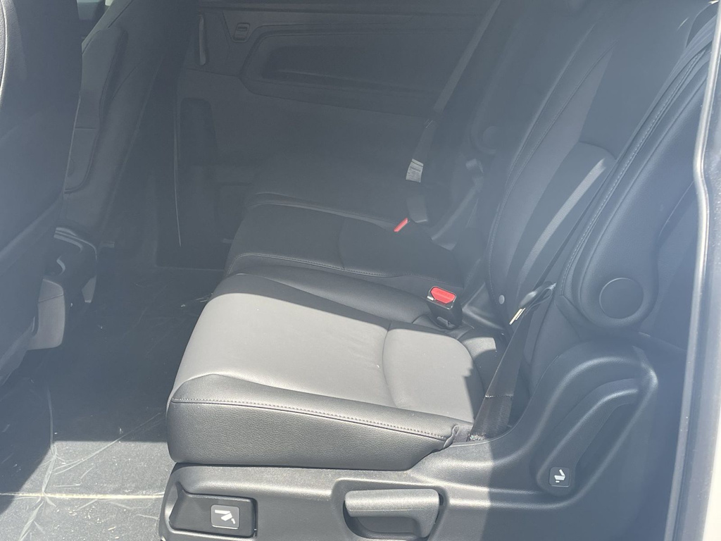 Thumbnail: 2026 Honda Odyssey - 15