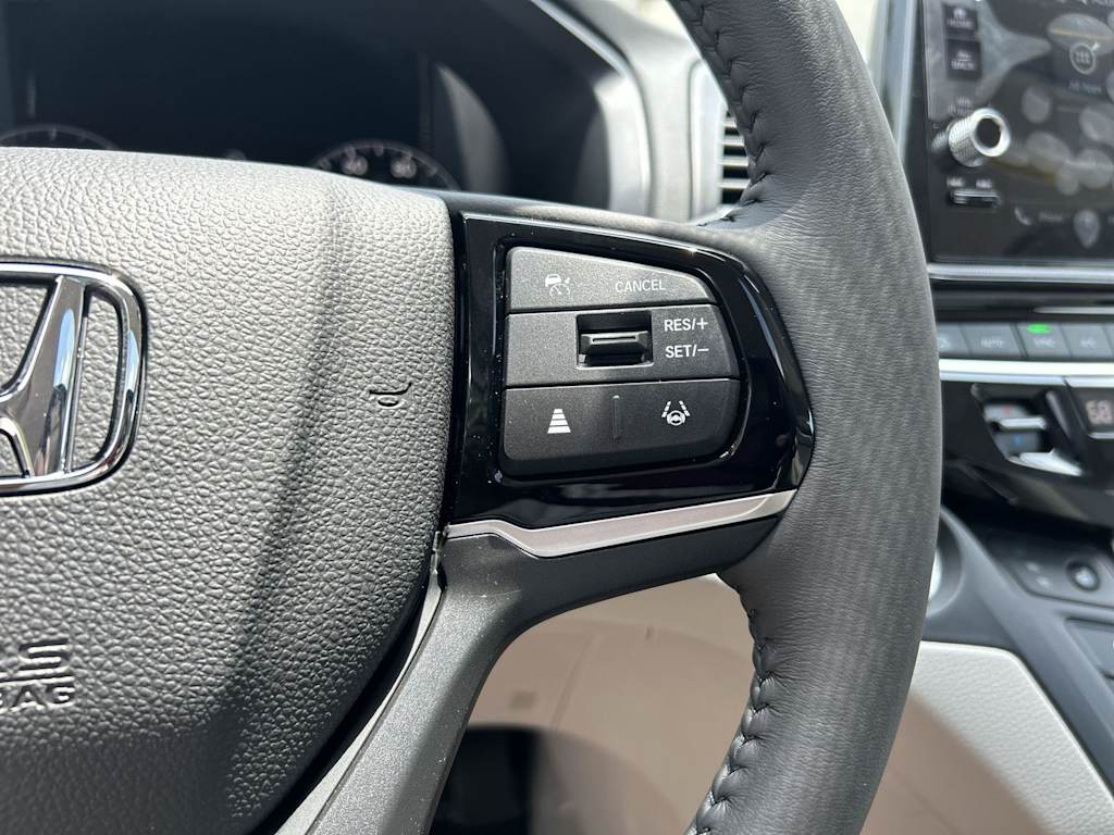Thumbnail: 2026 Honda Odyssey - 23