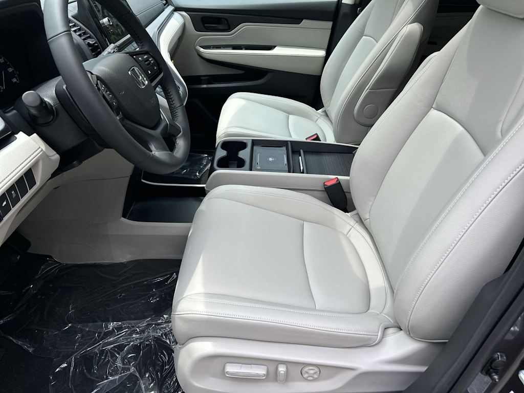 Thumbnail: 2026 Honda Odyssey - 9