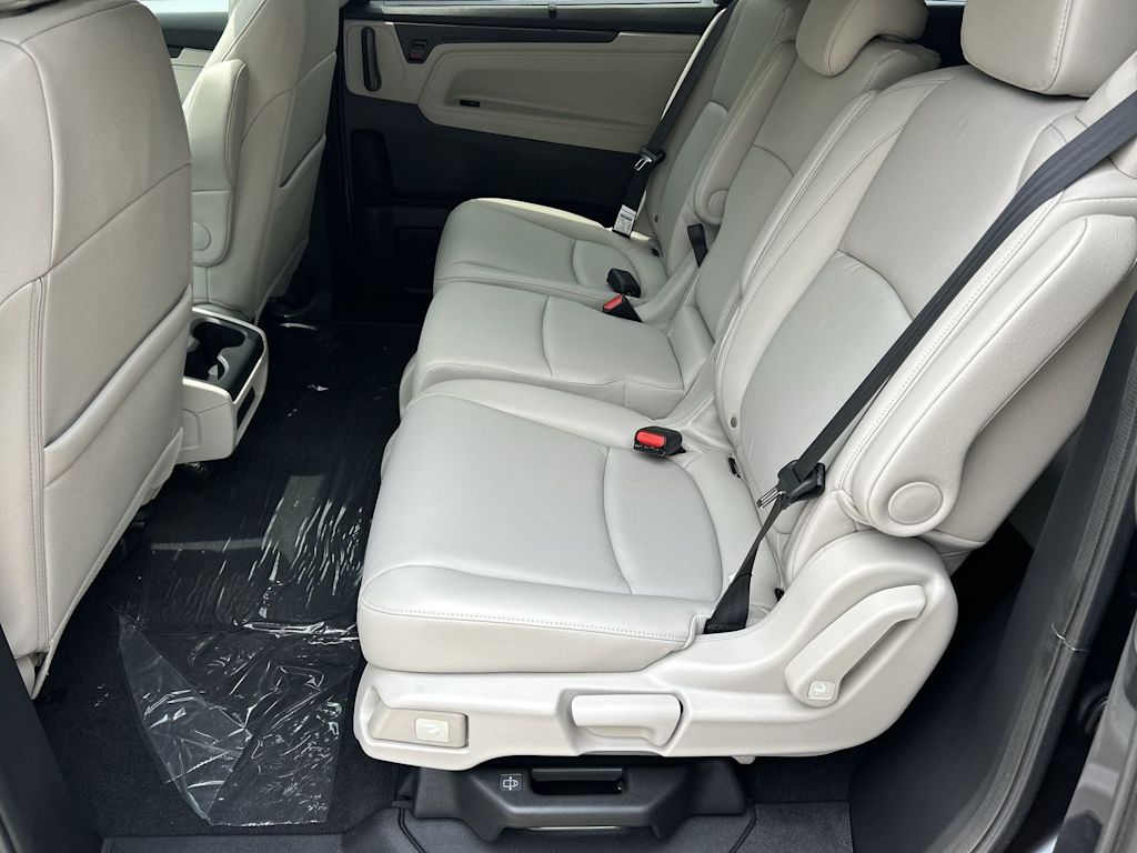 Thumbnail: 2026 Honda Odyssey - 10
