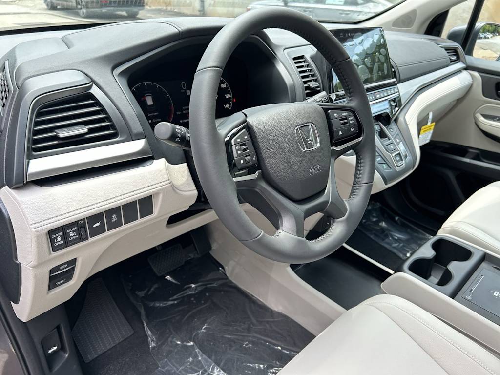 Thumbnail: 2026 Honda Odyssey - 8