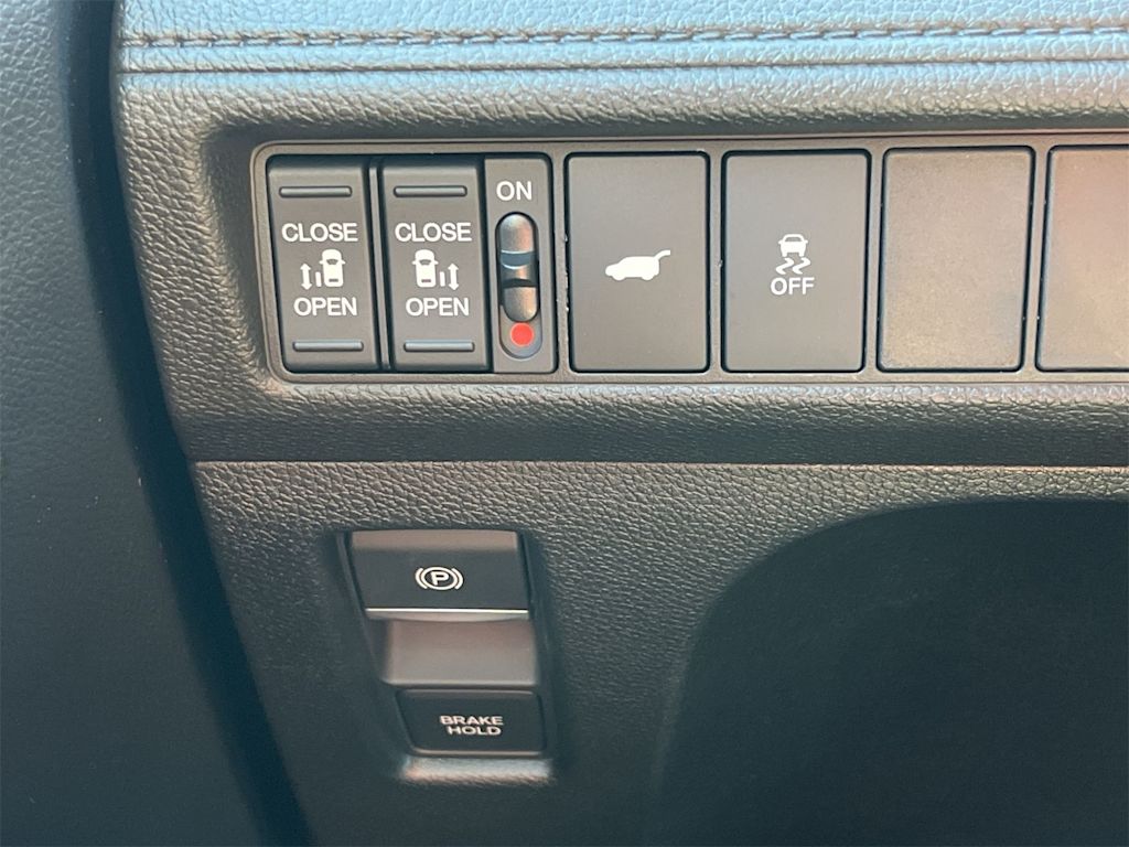 Thumbnail: 2026 Honda Odyssey - 24