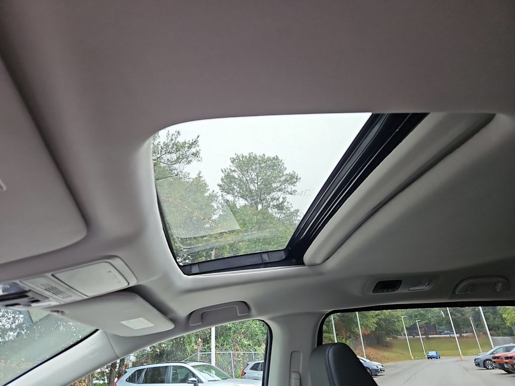 Thumbnail: 2027 Honda Odyssey - 16