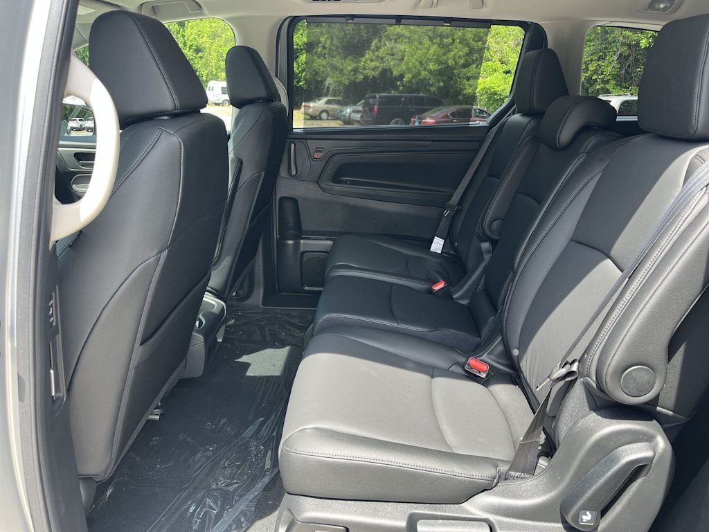 Thumbnail: 2026 Honda Odyssey - 10