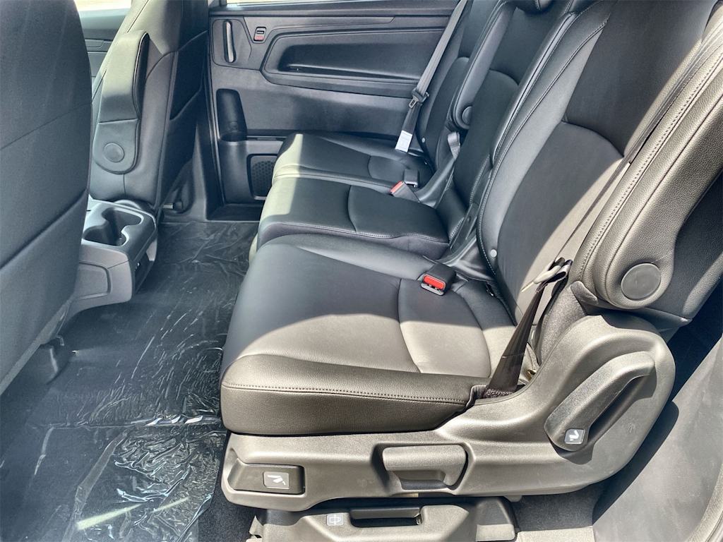 Thumbnail: 2026 Honda Odyssey - 10