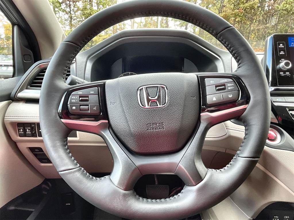 Thumbnail: 2026 Honda Odyssey - 10