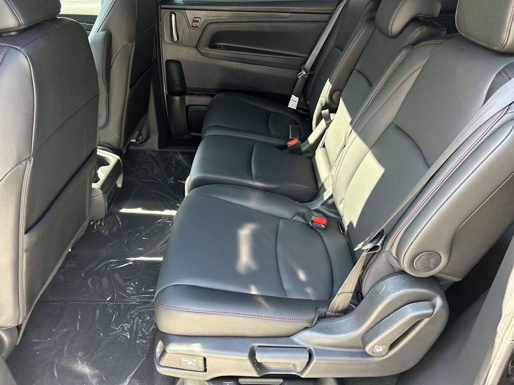 Thumbnail: 2026 Honda Odyssey - 10