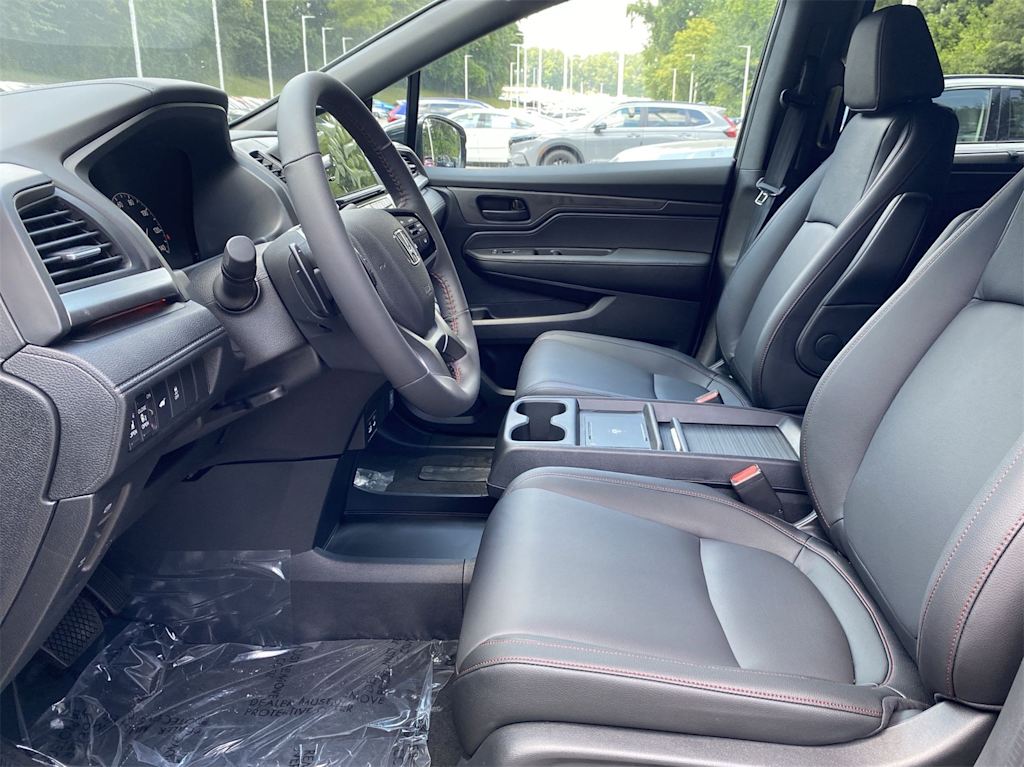 Thumbnail: 2026 Honda Odyssey - 9