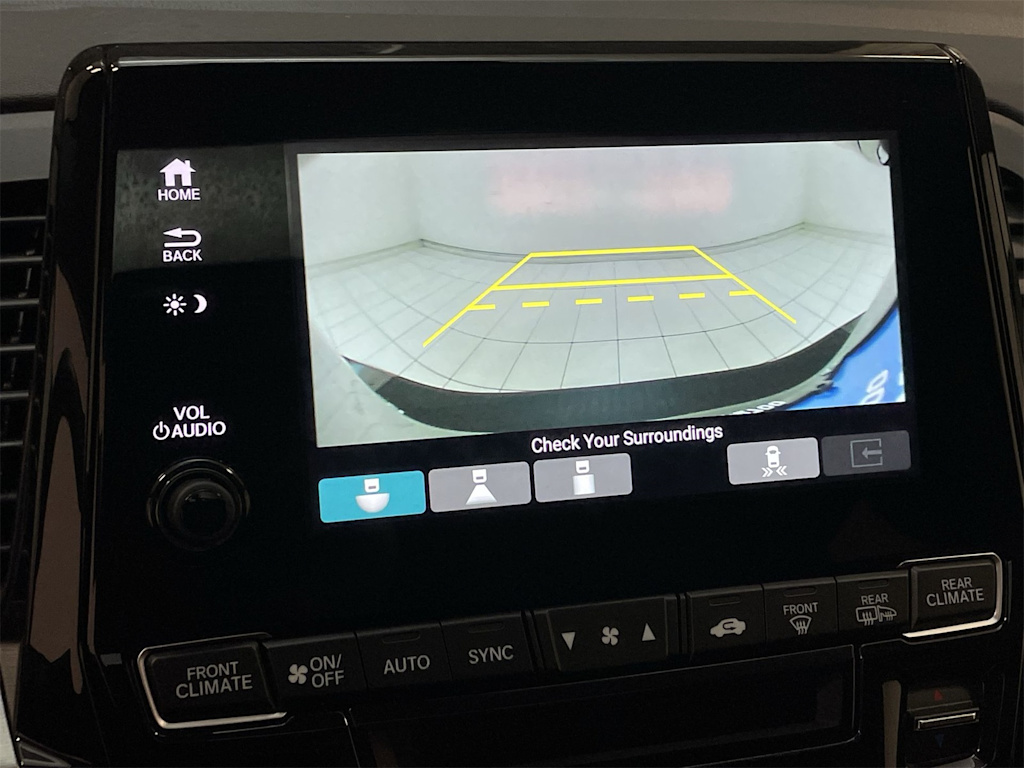 Thumbnail: 2023 Honda Odyssey - 10