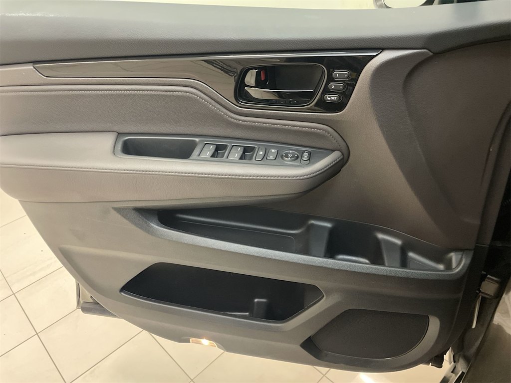 Thumbnail: 2023 Honda Odyssey - 25