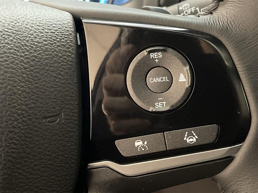 Thumbnail: 2023 Honda Odyssey - 23