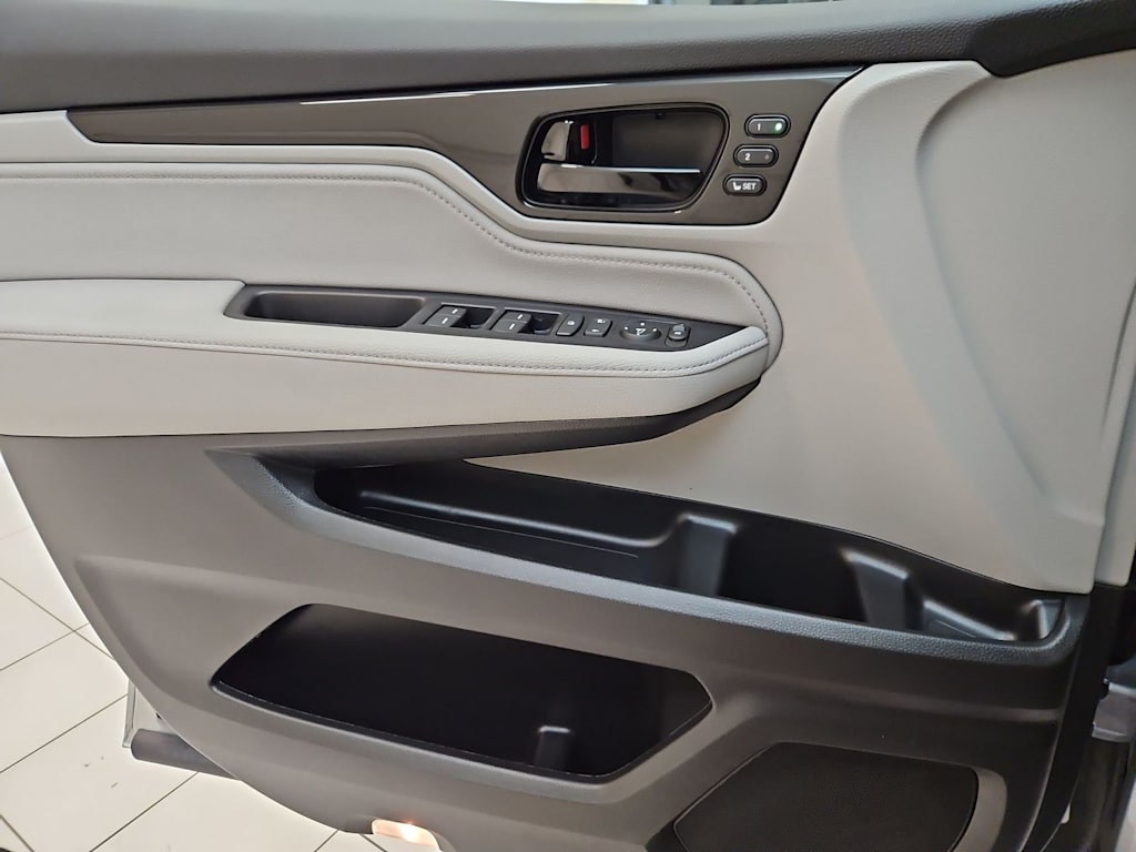 Thumbnail: 2023 Honda Odyssey - 26