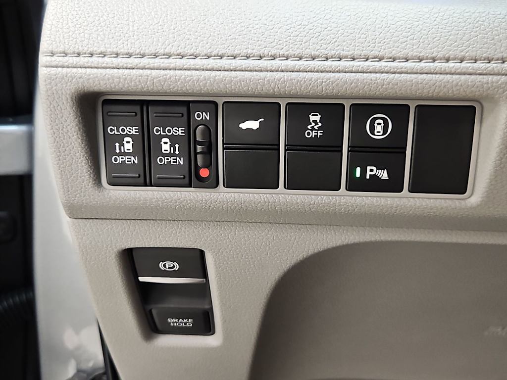 Thumbnail: 2023 Honda Odyssey - 35