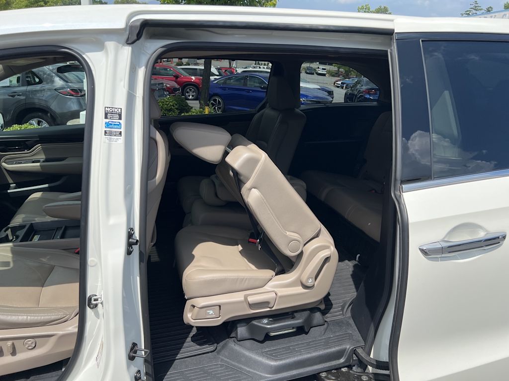 Thumbnail: 2019 Honda Odyssey - 18