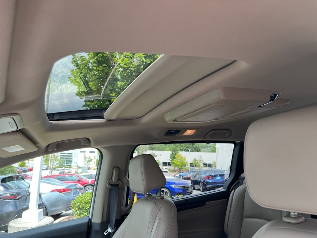 Thumbnail: 2019 Honda Odyssey - 20