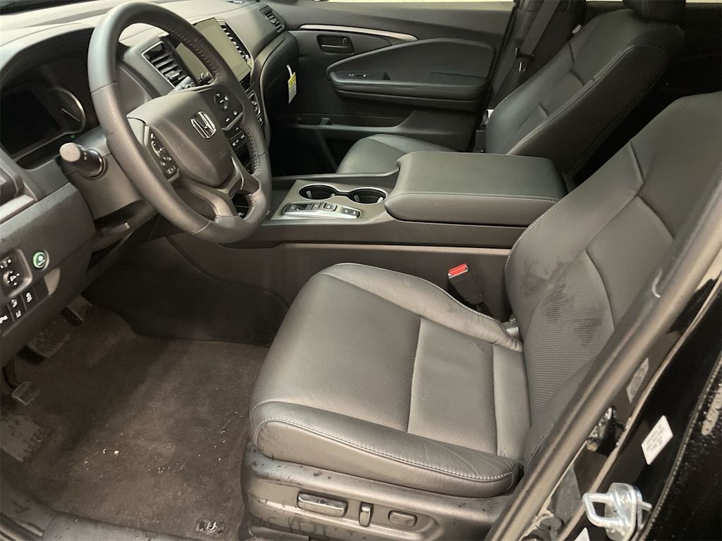 Thumbnail: 2025 Honda Passport - 8