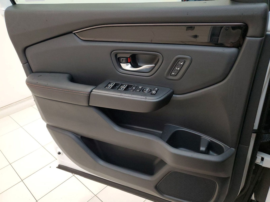 Thumbnail: 2024 Honda Pilot - 24