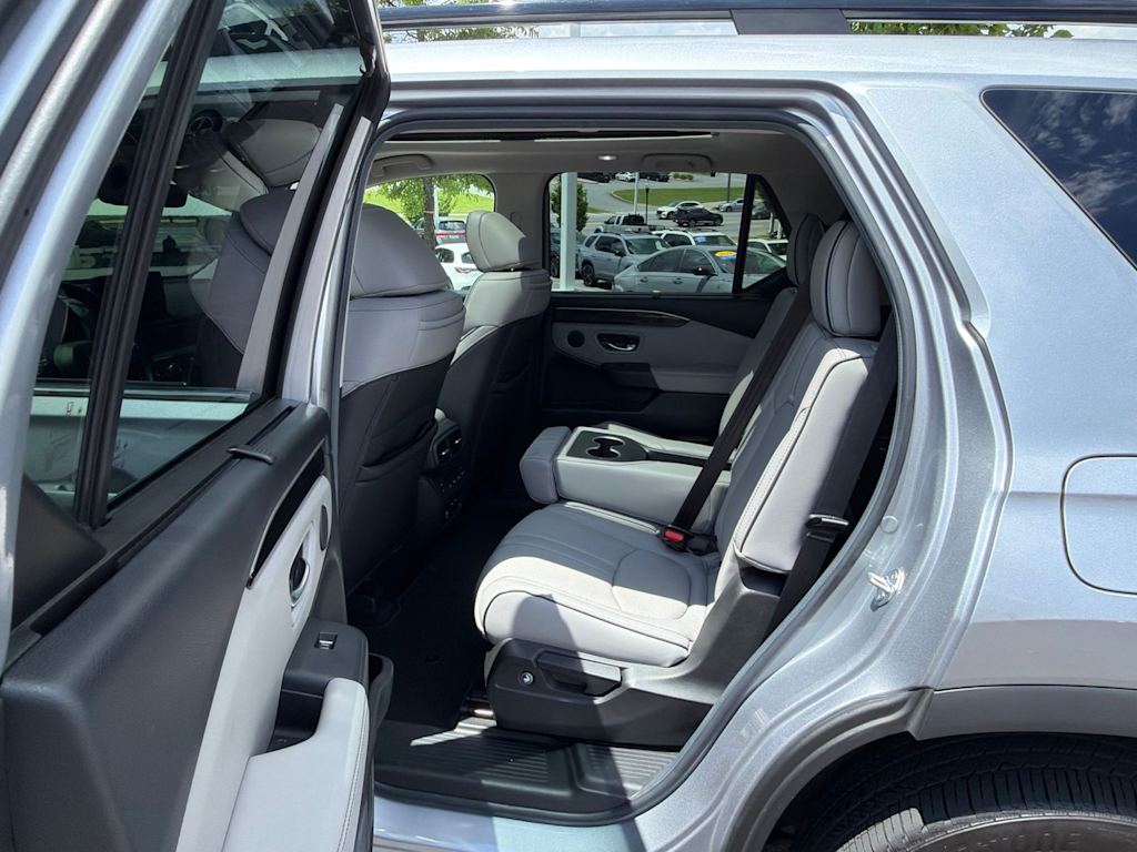 Thumbnail: 2025 Honda Pilot - 7