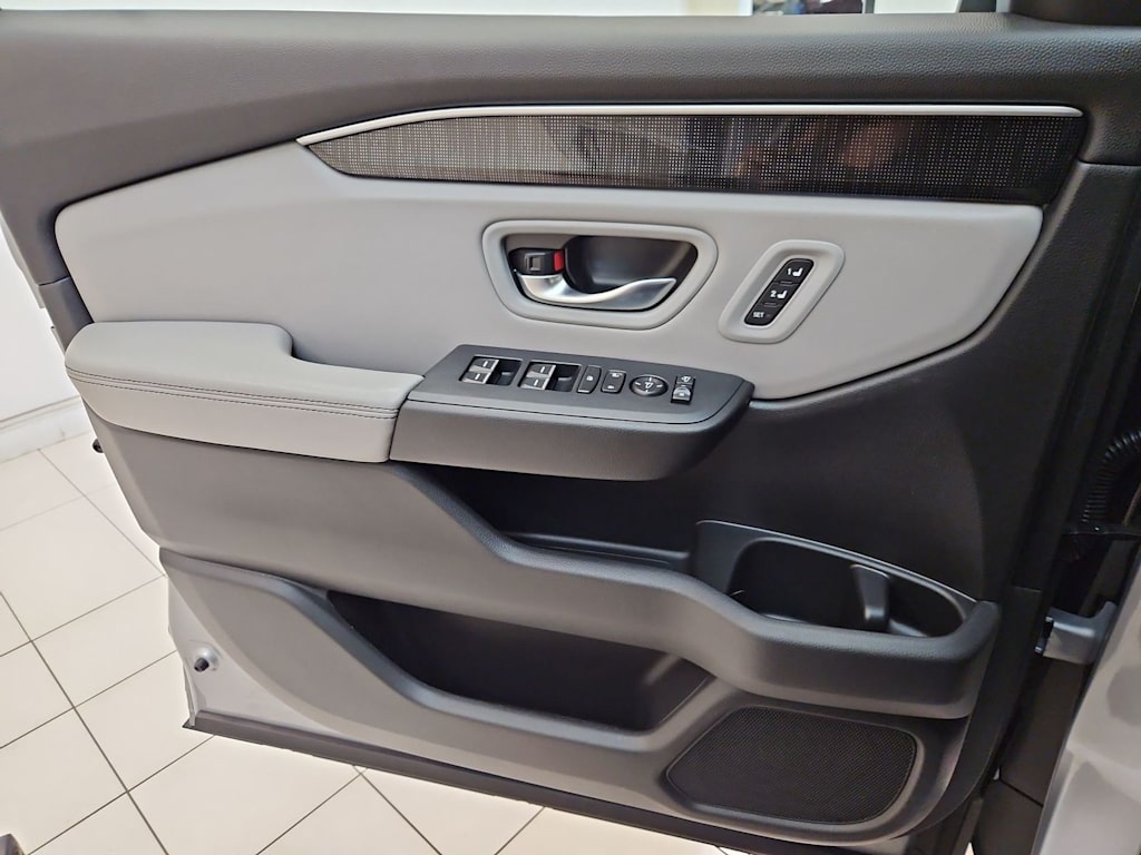 Thumbnail: 2025 Honda Pilot - 25